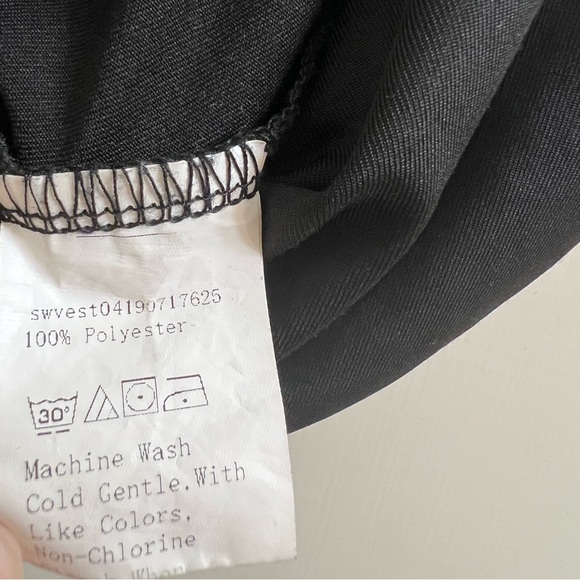 SHEIN Solid Twist Front Crop Cami Top - Picture 5 of 8